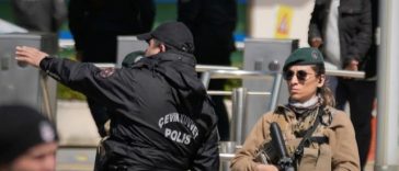 Vastă operaţiune ”antiteroristă” la Ankara înaintea summitului NATO, criticată de către ONG-uri de apărarea drepturilor omului