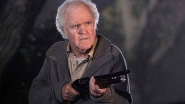 Actorul american James Handy, cunoscut pentru rolurile din „Top Gun: Maverick”, „Jumanji” şi numeroase seriale, între care „The West Wing”, a fost înjunghiat mortal. Fiul iubitei sale a fost arestat