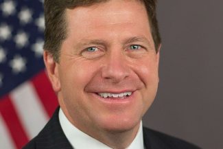 Trump îl propune pe Jay Clayton, procuror şi fost preşedinte al SEC, pentru funcţia de şef al serviciilor de informaţii