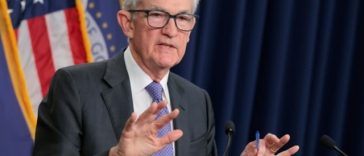 Jerome Powell avertizează că presiunile politice ale administraţiei Trump riscă să afecteze încrederea în independenţa Rezervei Federale
