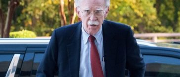 John Bolton, un fost consilier al lui Trump, urmează să pledeze vinovat de păstrarea unor documente secrete, după ce a pledat nevinovat