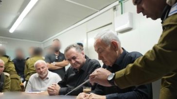 Israelul ameninţă că ”nu va fi linişte la Beirut” atât timp cât continuă atacurile Hezbollahului şi anunţă că vrea să înfiinţeze o zonă aflată sub control militar în cea mai vastă parte a sudului Libanului