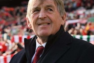 La o zi după Kevin Keegan, şi Sir Kenny Dalglish a anunţat că urmează un tratament pentru cancer
