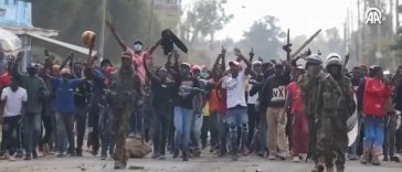 Un protestatar a fost împuşcat mortal în timpul unei manifestaţii împotriva unui centru american de tratare a Ebola din Kenya