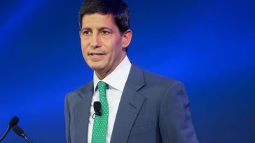 Rezerva Federală menţine dobânda-cheie, iar noul preşedinte Kevin Warsh anunţă o reformă amplă a instituţiei