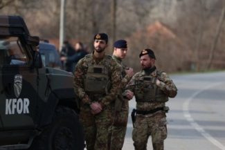 NATO anunţă o reducere a efectivelor misiunii sale KFOR în Kosovo în urma unei ”îmbunătăţiri” a condiţiilor securităţii