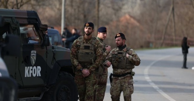 NATO anunţă o reducere a efectivelor misiunii sale KFOR în Kosovo în urma unei ”îmbunătăţiri” a condiţiilor securităţii