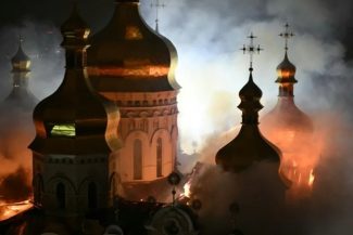 Restaurarea Catedralei Adormirii şi Mănăstirii ortodoxe Lavra Peşterilor din Kiev, avariate de ruşi, ar putea dura aproximativ doi ani, estimează directorul ansamblului arhitectural clasat în Patrimoniul UNESCO, Maksîm Ostapenko. Pagubele, estimate iniţia