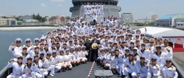 Kim Jong Un anunţă, la introducerea în serviciu a navei de război Choe Hyon, echiparea cu armament nuclear a Marinei şi construirea unor nave de război de o clasă superioară, de 10.000 de tone
