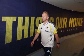 Dirk Kuyt, fost atacant al echipei Liverpool, a fost numit antrenor secund la Fenerbahçe