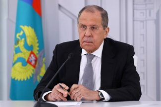 Lavrov: Moscova susţine propunerile SUA privind pacea şi respinge ultimatumurile Europei