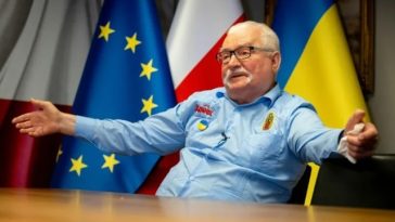 Preşedintele Nicuşor Dan l-a decorat pe Lech Wałęsa, fost preşedinte al Poloniei