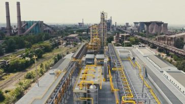 Cinci investitori interesaţi să preia Combinatul siderurgic Liberty Galaţi