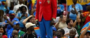 Cupa Mondială 2026: A lipsit la meciul cu Portugalia, dar „Lumumba Vea”, suporterul vedetă al RD Congo, a fost prezent la partida cu Columbia-VIDEO