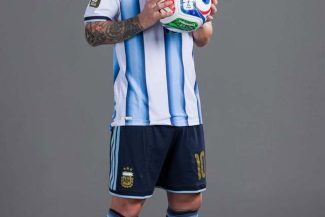 Cupa Mondială 2026: Cu un Messi imperial, Argentina, campioana mondială en-titre, a învins Algeria, scor 3-0. Starul de la Inter Miami a reuşit un hattrick