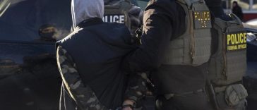 Un judecător federal blochează politica administraţiei Trump de a efectua arestări în instanţele de imigrare din întreaga ţară / Într-o hotărâre de 71 de pagini, judecătorul a recunoscut ”efectul de intimidare” al politicii ICE