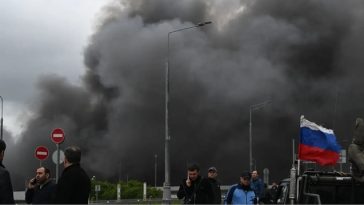 Cel puţin trei morţi în Rusia, în atacuri ucrainene cu dronă. Sevastopolul, lăsat fără curent. 323 de drone doborâte deasupra a 20 de regiuni ruseşti, anunţă Moscova