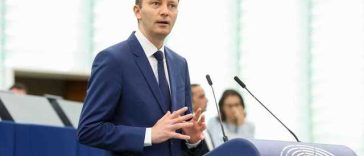Siegfried Mureşan: Cea mai mare răzgândire pe care o vedem zilele acestea vine de la domnul Grindeanu: de două luni s-a ferit să fie prim-ministru, acum dintr-o dată îşi doreşte