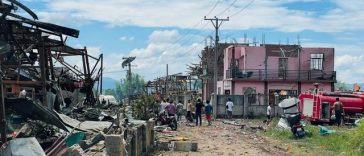 Cel puţin 55 de morţi şi zeci de răniţi în urma unei explozii devastatoare într-un depozit din Myanmar – VIDEO
