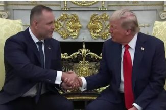 Preşedintele polonez Nawrocki, invitat din nou în SUA. El va lua parte la gala UFC organizată de ziua lui Donald Trump. Premierul Tusk îl avertizează să nu se lase „prins în cuşcă”
