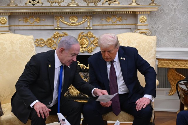 Sfidându-l pe Trump printr-un scurt schimb de tiruri cu Iranul, Israelul a încercat să-şi sporească influenţa asupra negocierilor de pace. Trump l-a avertizat însă pe Netanyahu că noi atacuri l-ar putea izola în conflictul cu Iranul – presă