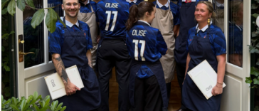Cupa Mondială 2026: Toţi ospătarii restaurantului danez „Olise” poartă tricouri cu numele jucătorului francez şi profită de valul de entuziasm înaintea meciului Norvegia-Franţa