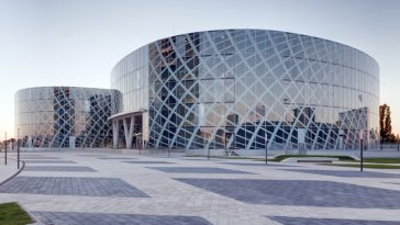 Investiţie OMV Petrom de 300 de milioane de euro în Gabare, unul dintre cele mai mari proiecte integrate de energie solară şi stocare în baterii din Bulgaria