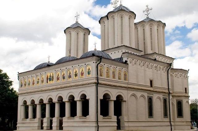 Patriarhia Română, îngrijorată de parada Bucharest Pride: Astfel de manifestări pot accentua confuzia valorilor spirituale într-o societate deja afectată de declin demografic şi de instabilitate socială