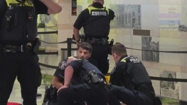 Cinci persoane, rănite într-un atac cu cuţitul în Penn Station din New York. Incidentul, cu o zi înaintea meciului din finala NBA la care va asista Trump şi cu câteva zile înainte de Cupa Mondială