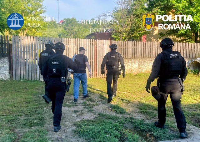 Operaţiunea JUPITER – Constanţa: Bărbat, cercetat pentru că ar fi organizat ilegal o ”tombolă” pe o reţea de socializare/ El promitea sume de bani şi autoturisme şi vindea un ”bilet” cu sume cuprinse între 100 şi 200 de lei