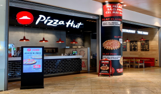 Yum Brands vinde Pizza Hut pentru 2,7 miliarde de dolari, după ani de declin în faţa concurenţei