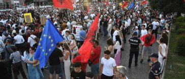 Protestele antiguvernamentale din Albania se intensifică pe fondul opoziţiei faţă de complexul turistic al lui Jared Kushner