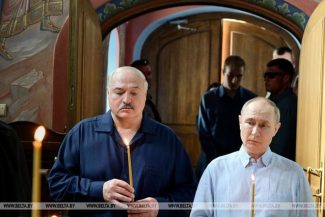 Kremlinul anunţă că Putin şi Lukaşenko vor discuta ultimatumul lui Zelenski adresat Belarusului
