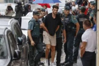 Fotbal: Spaniolul Rafa Mir, condamnat la 8 ani şi jumătate de închisoare pentru agresiune sexuală