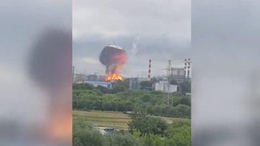 Ucraina loveşte o rafinărie importantă de petrol din Moscova pentru a doua oară într-o săptămână