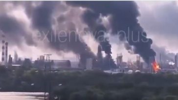 Reuters: Rafinăria de petrol din Moscova, lovită de atacuri ucrainene cu drone, nu-şi va relua probabil producţia în acest an. Parlamentul aprobă modificări fiscale pentru a remedia penuria de combustibil. Rusia are în vedere şi importul de combustibil