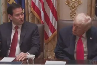 ”Nu e un preşedinte care doarme”, afirmă într-o audiere în Congres Marco Rubio, şi dă asigurări că Trump n-are ”nicio tulburare cognitivă”. Trump ”nu doarme literalmente, el munceşte zi şi noapte, ore lungi, în fiecare zi (…) într-un ritm inuman”. ”Ce e