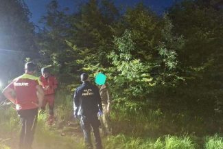 Tânăr ucrainean aflat de patru zile în Munţii Maramureşului, găsit de salvamontişti/ El era epuizat fizic şi deshidratat