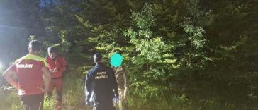 Tânăr ucrainean aflat de patru zile în Munţii Maramureşului, găsit de salvamontişti/ El era epuizat fizic şi deshidratat