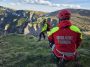 Turistă în vârstă de 55 de ani, salvată de pe munte cu elicopterul, după ce i s-a făcut rău/ Salvamontiştii din Prahova informează că femeia nu se mai putea deplasa şi avea stări de vomă, spasme şi lipotimie – VIDEO