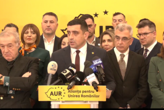 Liderul AUR George Simion, sondaj pe Facebook dacă să demareze suspendarea preşedintelui Nicuşor Dan în Parlament / Petrişor Peiu: Noi avem 90 de parlamentari, am mai putea strânge 30. Restul semnăturilor necesare, până la 155, ne lipsesc