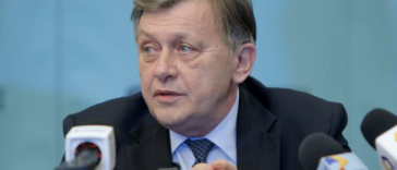 Crin Antonescu, despre Congresul PNL: Atâta impostură, atâta neruşinare, atâta josnicie şi, într-un cuvânt, atâta trădare n-am văzut niciodată