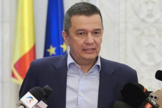 Grindeanu: Reforma administraţiei nu înseamnă datul oamenilor afară. Românii nu cer concedieri în sectorul public / Avem 1700 de primari, din 3200, trebuie să venim şi să spunem că nu se mai poate să existe comune, de exemplu, în România, sub 1500 de locu