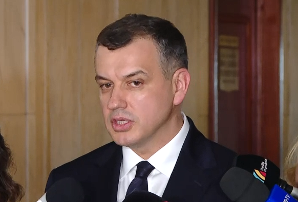 Eugen Tomac: Sunt pregătit să găsim un compromis necesar pentru a oferi României stabilitate / Acolo unde există neclarităţi, nemulţumiri, evident că sunt dispus să discut cu partidele şi putem propune alte persoane agreate de toată lume