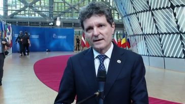 Nicuşor Dan, despre susţinerea Guvernului Veştea cu voturile AUR: În momentul în care am desemnat un premier, l-am desemnat cu convingerea că el poate să fie votat şi să rezolve criza. Ca să facă o majoritate. Mai departe o să discutăm
