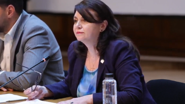 AUDIERI ÎN COMISII – Monica Anisie, aviz favorabil în comisii pentru Ministerul Educaţiei: Nu îmi voi da demisia niciodată din PNL