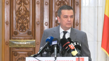 Grindeanu: PSD a decis să-şi asume responsabilitatea guvernării, iar preşedintele partidului să fie propunerea de premier / PSD va avea deplină autonomie asupra programului de guvernare, va juca exclusiv pe mâna sa. Resping orice pact pe funcţii