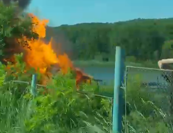 Incendiu la un complex de agrement şi alimentaţie publică din municipiul Iaşi/ Misiune a pompierilor în desfăşurare/ Din informaţiile de până acum, nu sunt victime – VIDEO