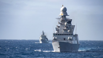 Circa 450 de militari din ţări precum România, SUA, Ucraina, Turcia participă la exerciţiul multinaţional Sea Breeze 26.1/ Secvenţele de instruire se desfăşoară în Poligonul Babadag şi includ trageri reale, acţiuni tactice şi simularea unui raid amfibiu