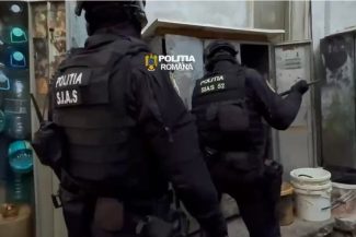 IGPR – 37 de percheziţii în Bucureşti şi în judeţele Dâmboviţa, Ilfov, Prahova, Ialomiţa şi Teleorman într-un dosar privind furtul a 10 tone de combustibil din vagoane-cisternă